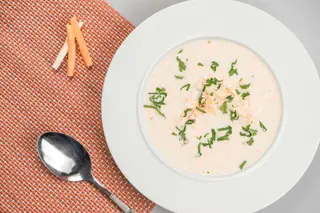 Supă de zarzavat și ardei kapia, raw, conține gluten