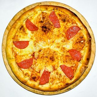 Пицца пепперони