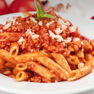 86. Macarrones boloñesa 