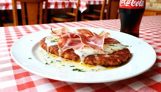 Menù cotoletta alla bolognese con contorno