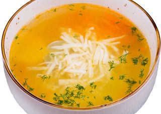 Куриный бульон с лапшой 