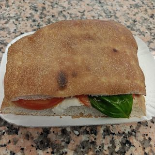 Focaccia speck( l'immagine è illustrativa ) 