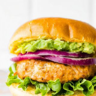 Hamburguesa de filete de pollo a la plancha