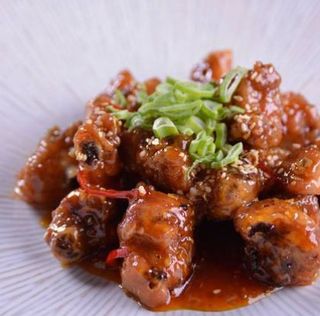 16. Costillas Con Salsa Cantonesa