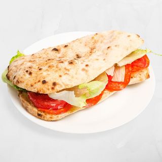 Kulen cheese sendvič