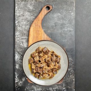 maiale con funghi e bambù