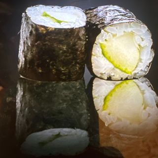 33. Maki De Pepino 