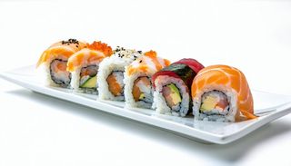 Sushi e sashimi misto