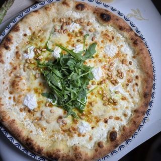 Pizza cuatro quesos (33 Cm.)