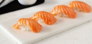 Nigiri shake salmone - 2 pezzi