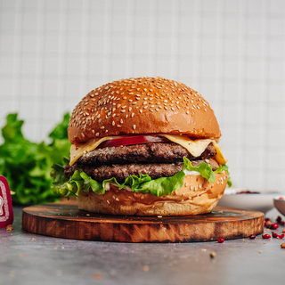 Чизбургер говяжий двойной (W/G)
