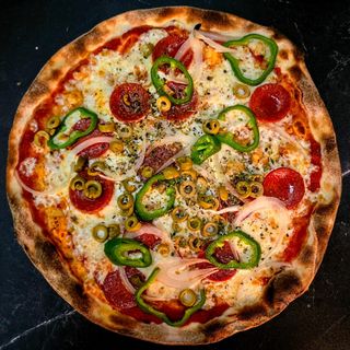 Pizza Peperoni (Mediana)