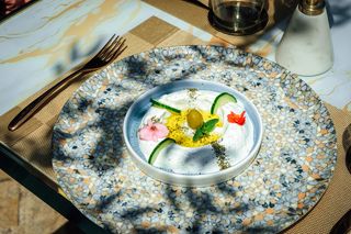 Labneh cu usturoi si menta