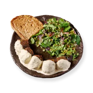 Falafel caseiro com molho tahini