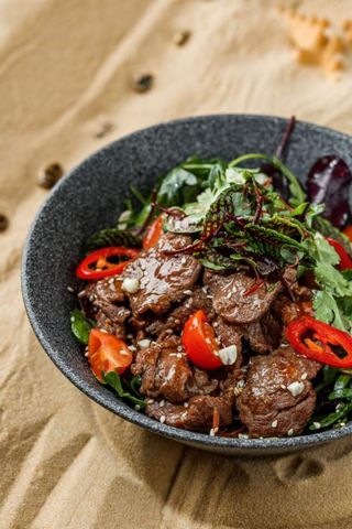 Salata thailandeza cu vita