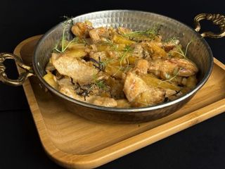 Пательня з куркою