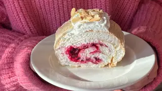 Меренговий рулет