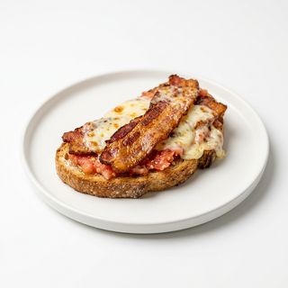 Tostada De Bacon & Cheese