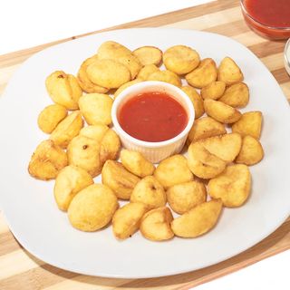Ración De Patatas Bravas