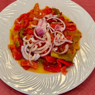 Ensalada de pimientos asados al carbón