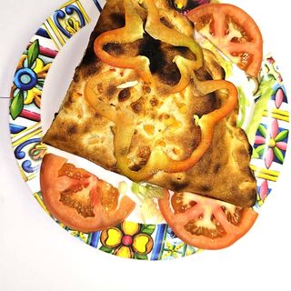 Focaccia kebab con mozzarella e peperoni