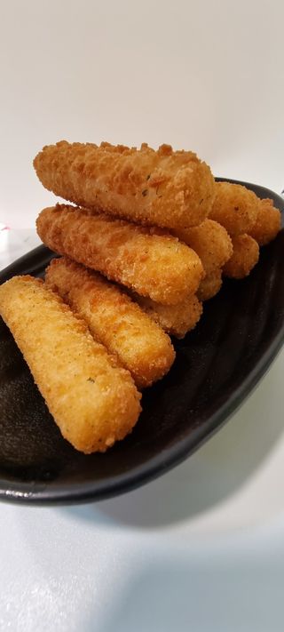 6 fingers de queso ( mozzarella )