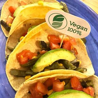 Tacos La Revolución (4 Uds.)