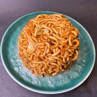20. YAKISOBA CON VERDURA