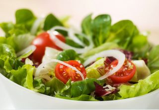 18. Ensalada (Ración)