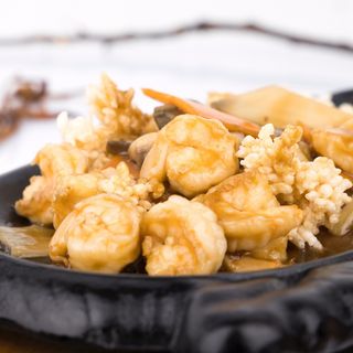 85. Gamberi con crocchette di riso alla piastra