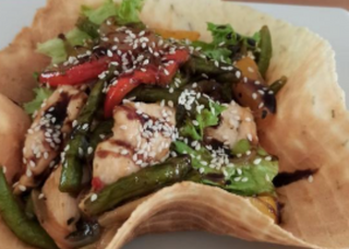 Теплий салат з курятиною 250г