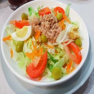 Cogollos De Tudela Con Tomate Y Atún