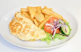 Chips &Omlette (2 eggs)