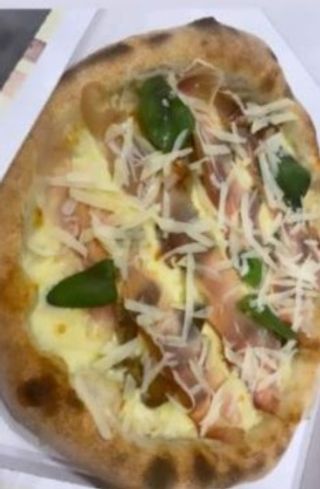 Pizza tirolese