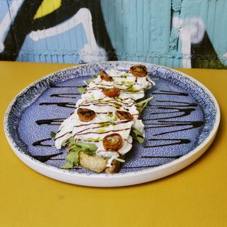 Tostada Burrata