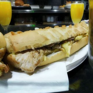 Bocadillo De Pechuga (Entero)