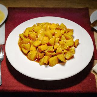 1191. Задушени картофи в соев сос (700гр)