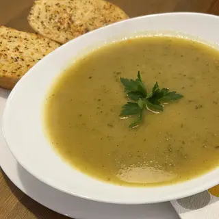 Zupa ogórkowa