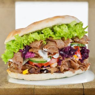 Doner kebab pan pita pollo o tarnera o mixto