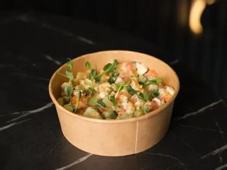 Олів’є з лосося (300g)