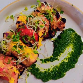 KASUNDI SALMON TIKKA 