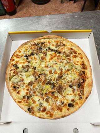 Pizza Caprichosa (Mediana)