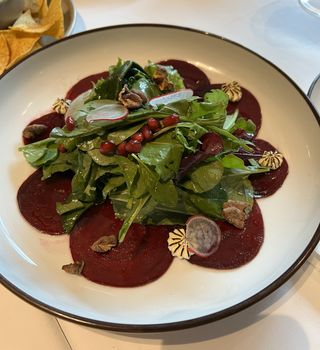 Карпачо от червено цвекло