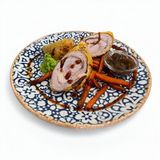 Пълнено свинско бон филе с хрупкава коричка (400г)