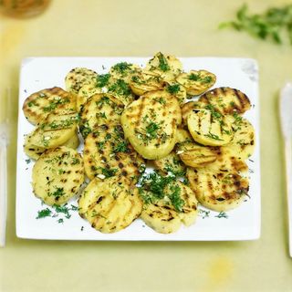 Гриловани картофи (450г)