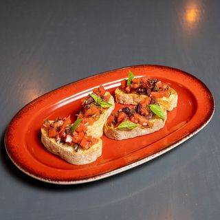 Брускети /Италяно/ (4бр-180г)