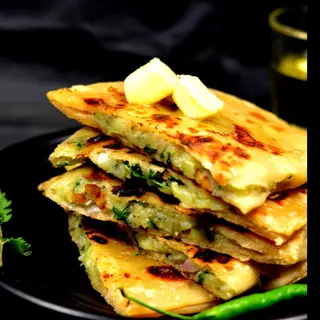 Bolani aloo paratha