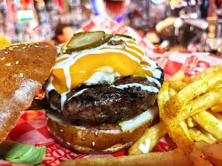 Burger Full Equip