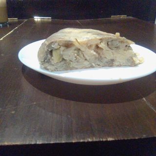 Ración de tortilla de alcachofas 