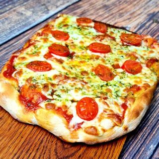Pizza Margarita (1/4 Metro)